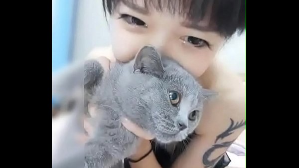Idol Hàn Quốc Xinh Lung Linh Khoe Bạn Tình ‘Cặc Quái Vật’ Địt Cuồng Phong